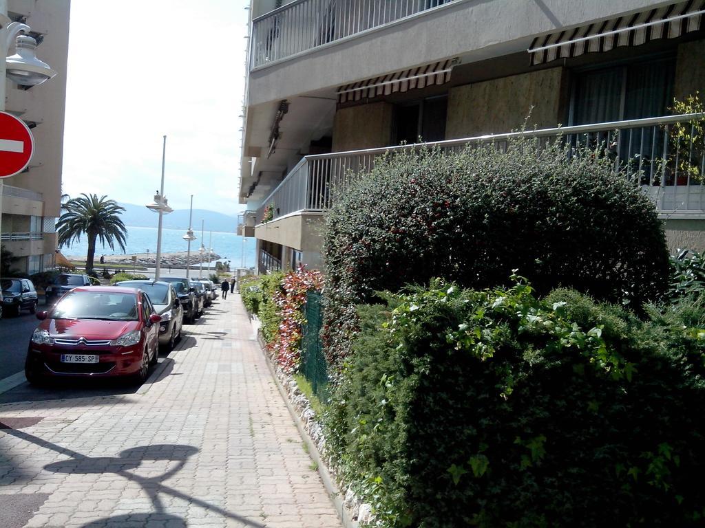 Appartement Promenade Des Bains Saint-Raphaël Eksteriør bilde